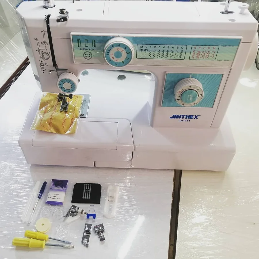 Máquina de coser Familiar 811
